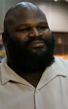 How tall is Mark Henry?